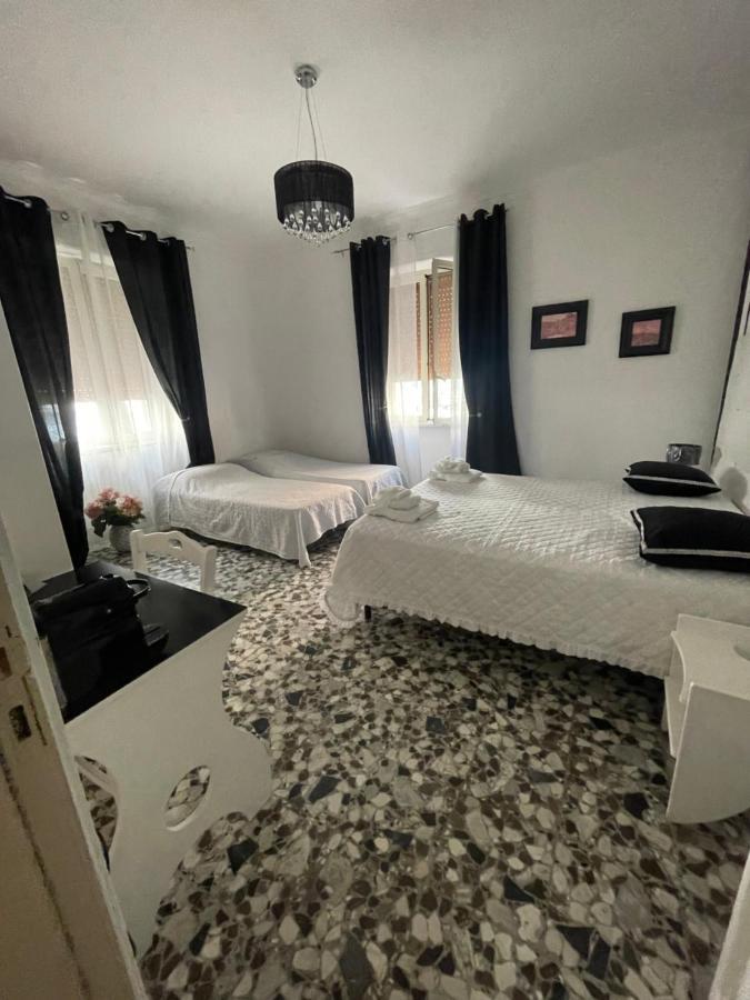 Alderi Hotel Матера Екстериор снимка