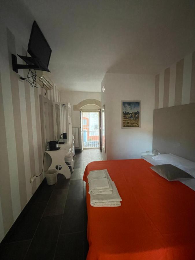 Alderi Hotel Матера Екстериор снимка